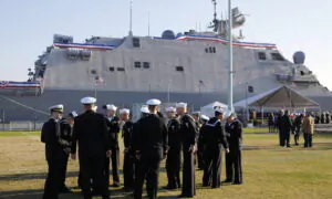 US Naval Academy Plebes Attempt Annual Greased Climb