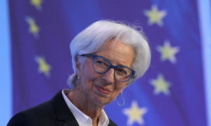 FILE PHOTO: President of European Central Bank Christine Lagarde addresses a news conference following the meeting of the Governing Council's monetary in Frankfurt, Germany March 10, 2022. (Daniel Roland/Pool via REUTERS//File Photo)