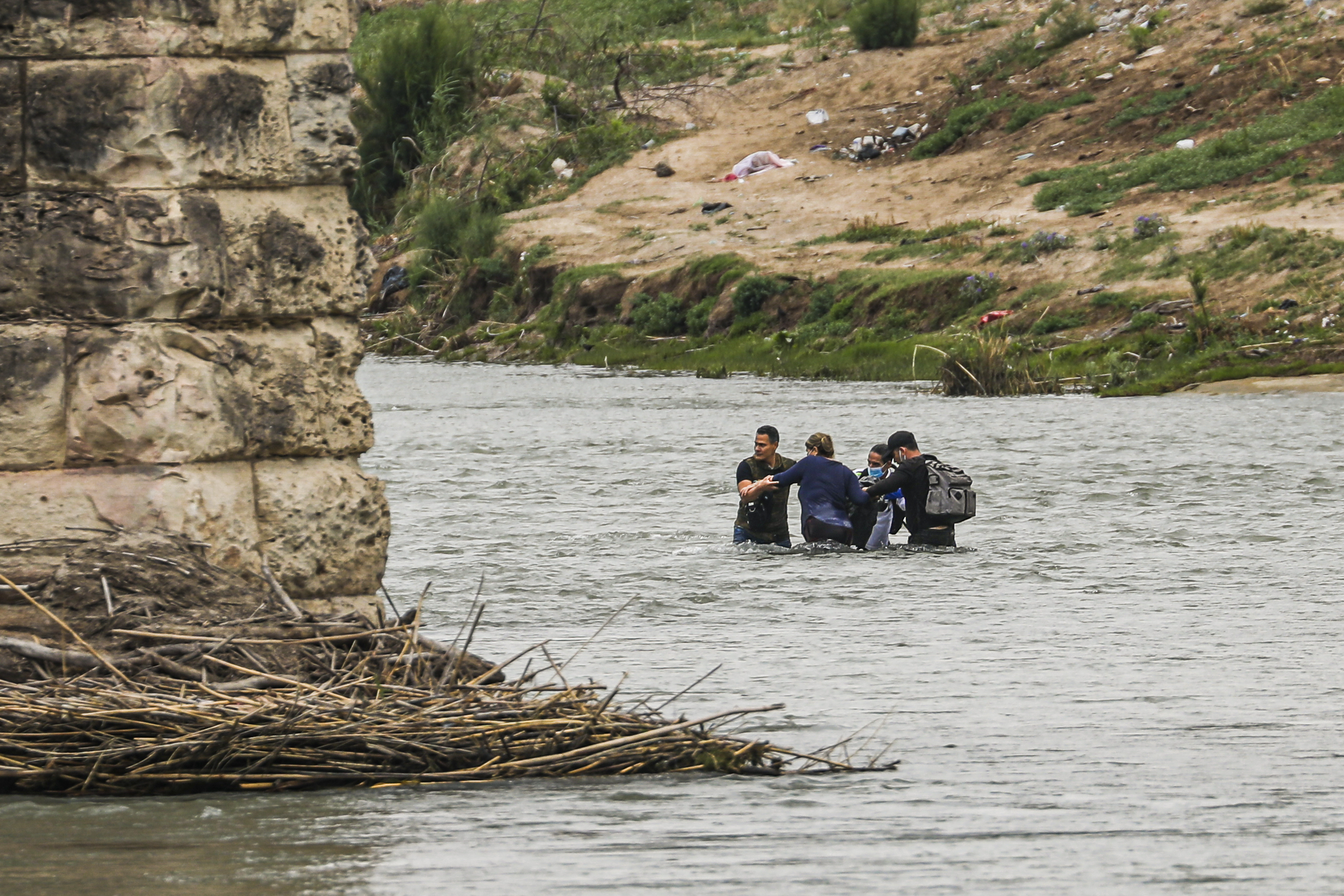 Number of Suspected Terrorists Nabbed at US-Mexico Border Spikes Under Biden - Vimarsana News