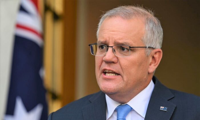Prime Minister Scott Morrison addresses media at Parliament House in Canberra, Australia, on April 10, 2022. (Martin Ollman/Getty Images)