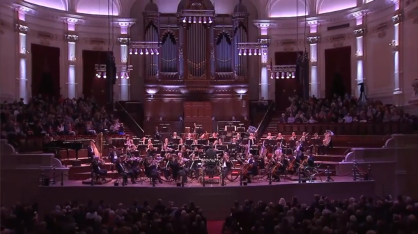 Beethoven—Symphony no. 5—Flanders Symphony Orchestra, Kristiina Poska