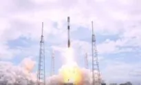 SpaceX Launches Starlink Satellites Into Orbit