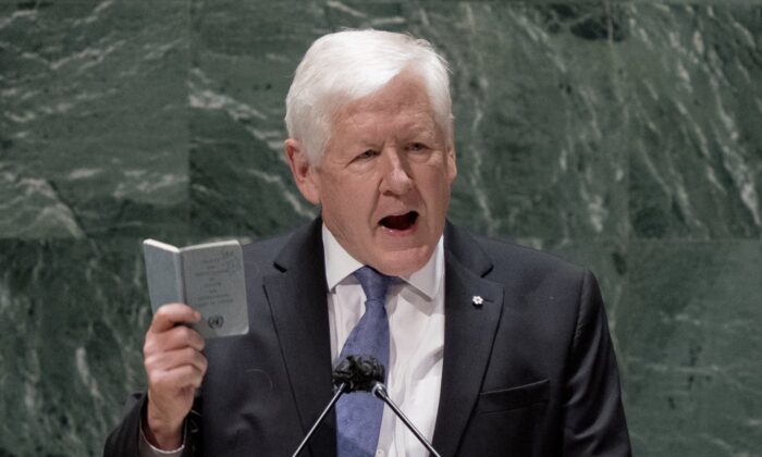 Canada's UN Ambassador, Bob Ray, will speak with a copy of the Charter of the United Nations on February 23, 2022 at the General Assembly Hall of the United Nations Headquarters.  (Canadian Press / AP / John Minchiro)