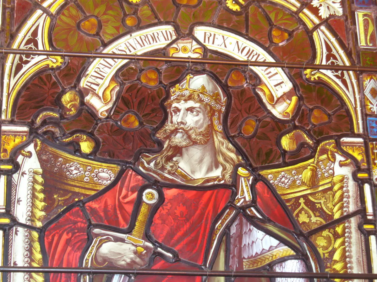 Portrait of King Harald on stained glass window in Lerwick Town Hall, Shetland (Colin Smith/CC BY-SA 2.0)