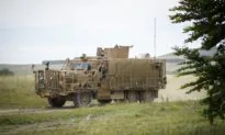 Ukrainian Troops Training in UK to Use British Armoured Vehicles