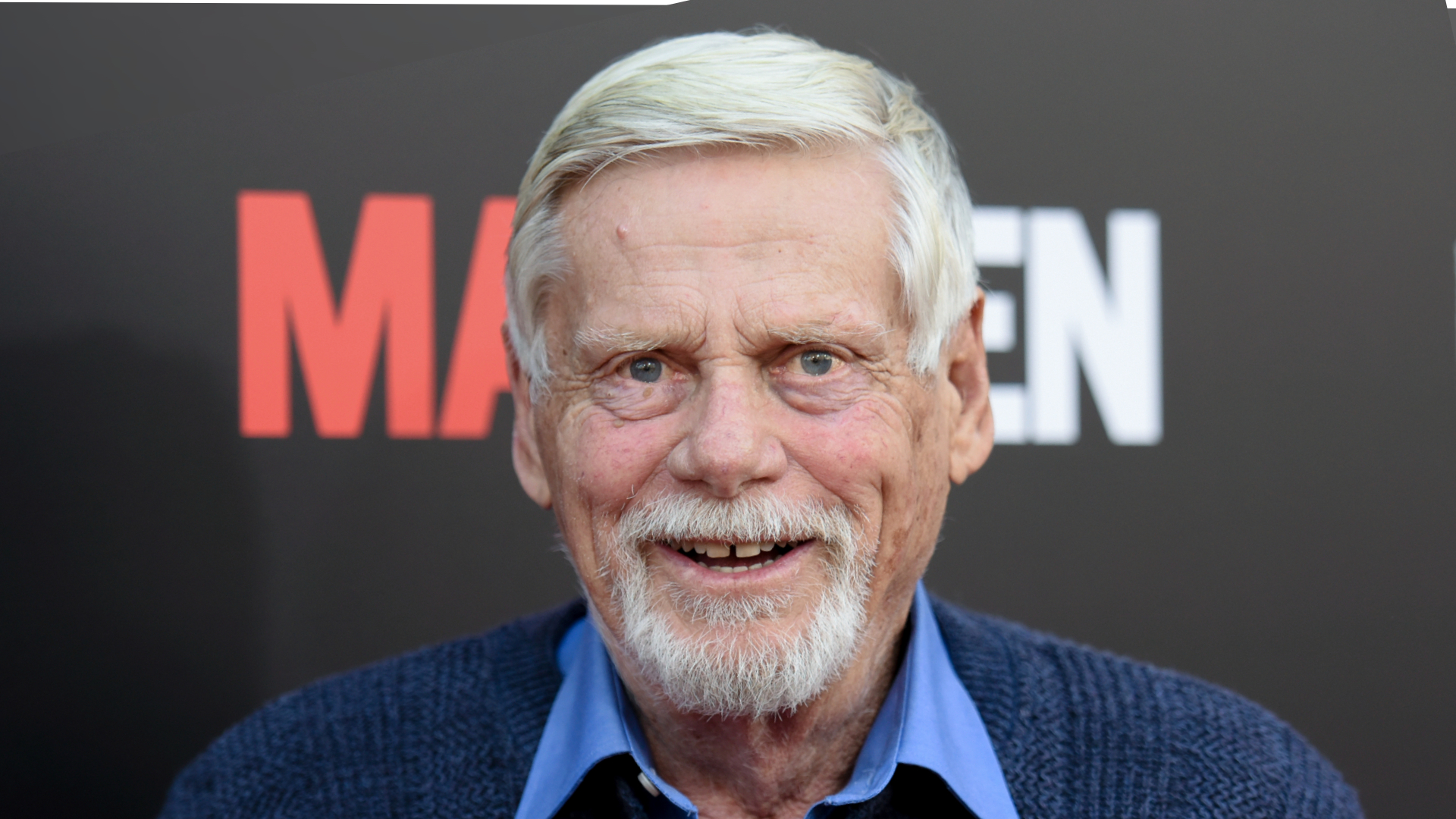 Robert Morse, 2-Time Tony-Winning Actor, Dies at 90 - Vimarsana News