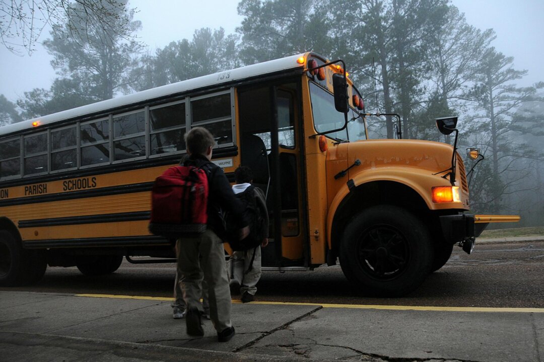 Northern BC School Board Tells Employees Not to Reference Mother’s Day and Father’s Day