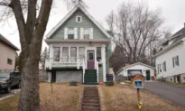 Police in Minnesota Say Man Killed 4 Relatives, Self
