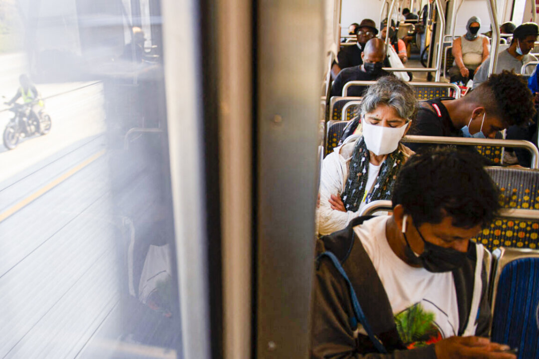 Los Angeles County Issues New Order Requiring Mask-Wearing on All Public Transit