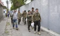 Migrants Planning to Illegally Cross US Border Use Private Chat Groups to Discuss Title 42, Best Strategies
