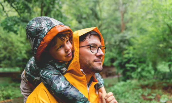 PFAS Widespread in Water and Stain-Resistant Outdoor Clothes, Home Linens