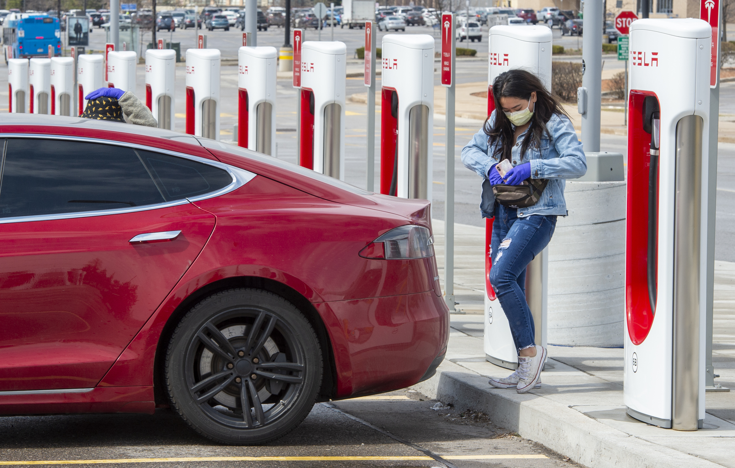 Federal Electric Vehicle Rebate Program Went $459 Million Over Budget: Internal Audit - Vimarsana News