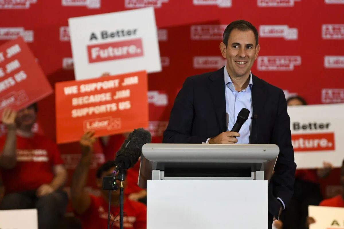 Shadow Treasurer Jim Chalmers speaks at his official campaign launch on Day 13 of the 2022 federal election campaign, in Logan, Saturday, April 23, 2022. (AAP Image/Lukas Coch)