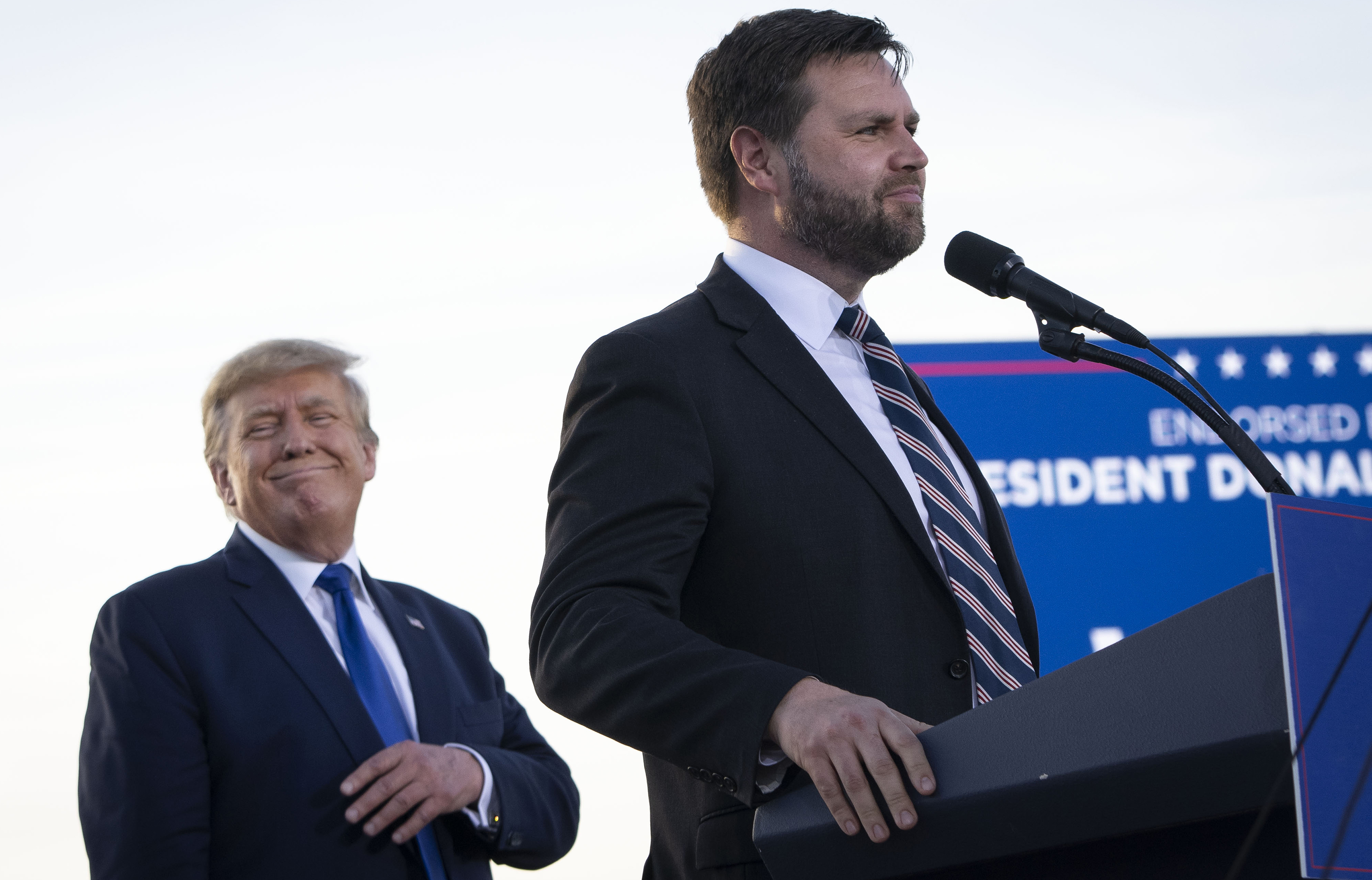 Trump Heads to Ohio For Election Day Eve Rally With Vance, Other MAGA Candidates - Vimarsana News