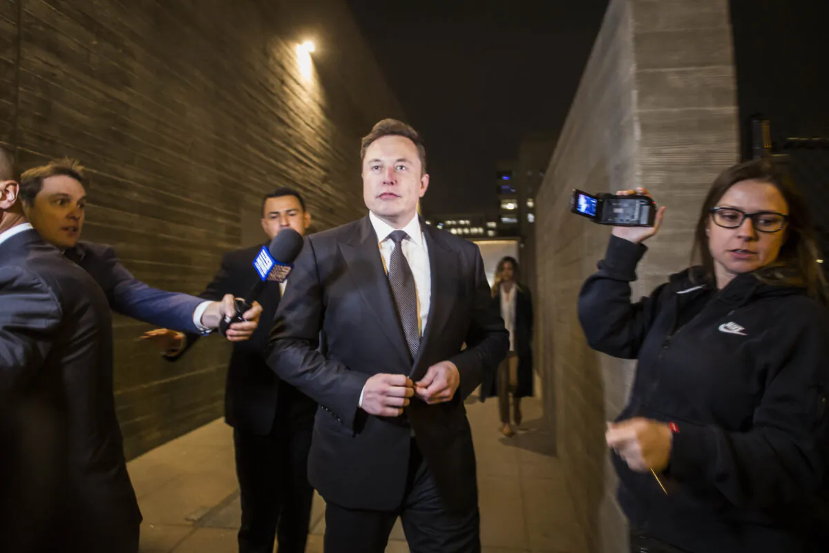 Elon Musk, chief executive officer of Tesla Inc., in Los Angeles on Dec. 3, 2019. (Apu Gomes/Getty Images)