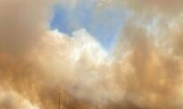 Nebraska Wildfires Kill Ex-Fire Chief, Hurt 15 Firefighters