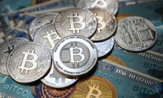 Bitcoin Falls to 18-Month Low as US Inflation Spikes to Record High