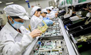 China Locks Down World Largest Electronics Market Under ‘Zero-COVID’ Policy