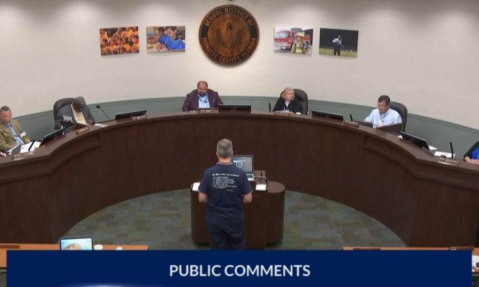 Screenshot of Manatee County resident Richard Tatem addressing  the Manatee County School Board during public comments at a School Board Workshop, on April 18, 2022. (Manatee County School Board Workshop video)