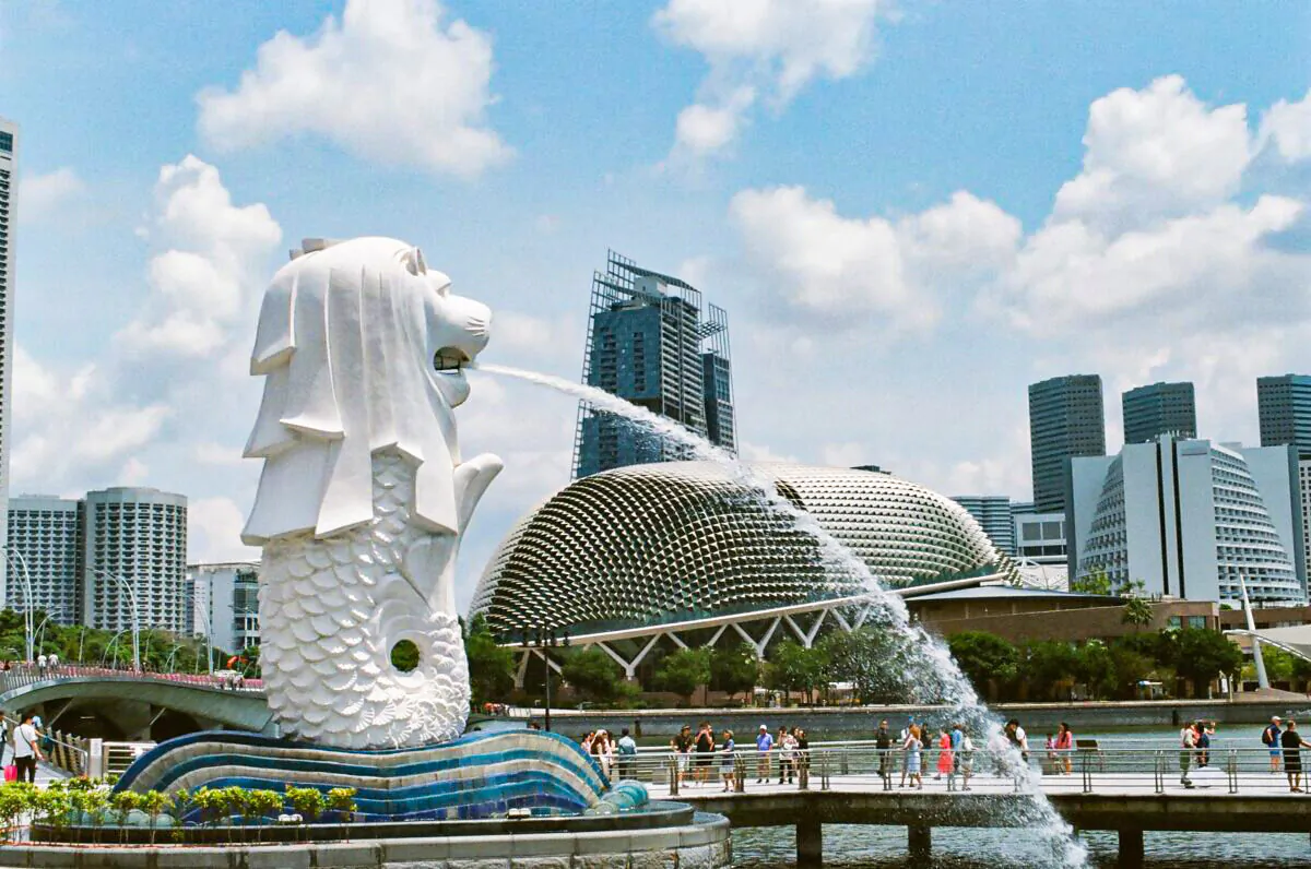 A view of the Merlion sculpture in Singapore. (Courtesy of Unsplash, Jisun Han.)