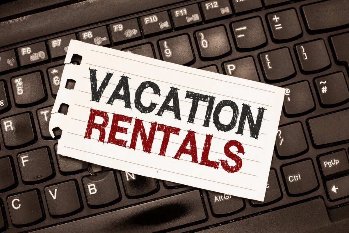 Vacation rentals are great ideas for accommodating large families or groups that want to vacation together. (Dreamstime)