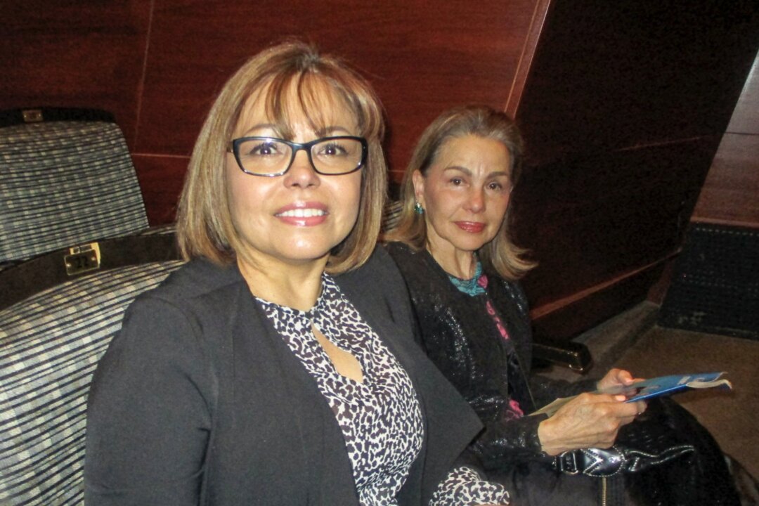 Liliam Vasquez at the Shen Yun Performing Arts performance at Northern Alberta Jubilee Auditorium, in Edmonton, on April 24, 2022. (NTD)