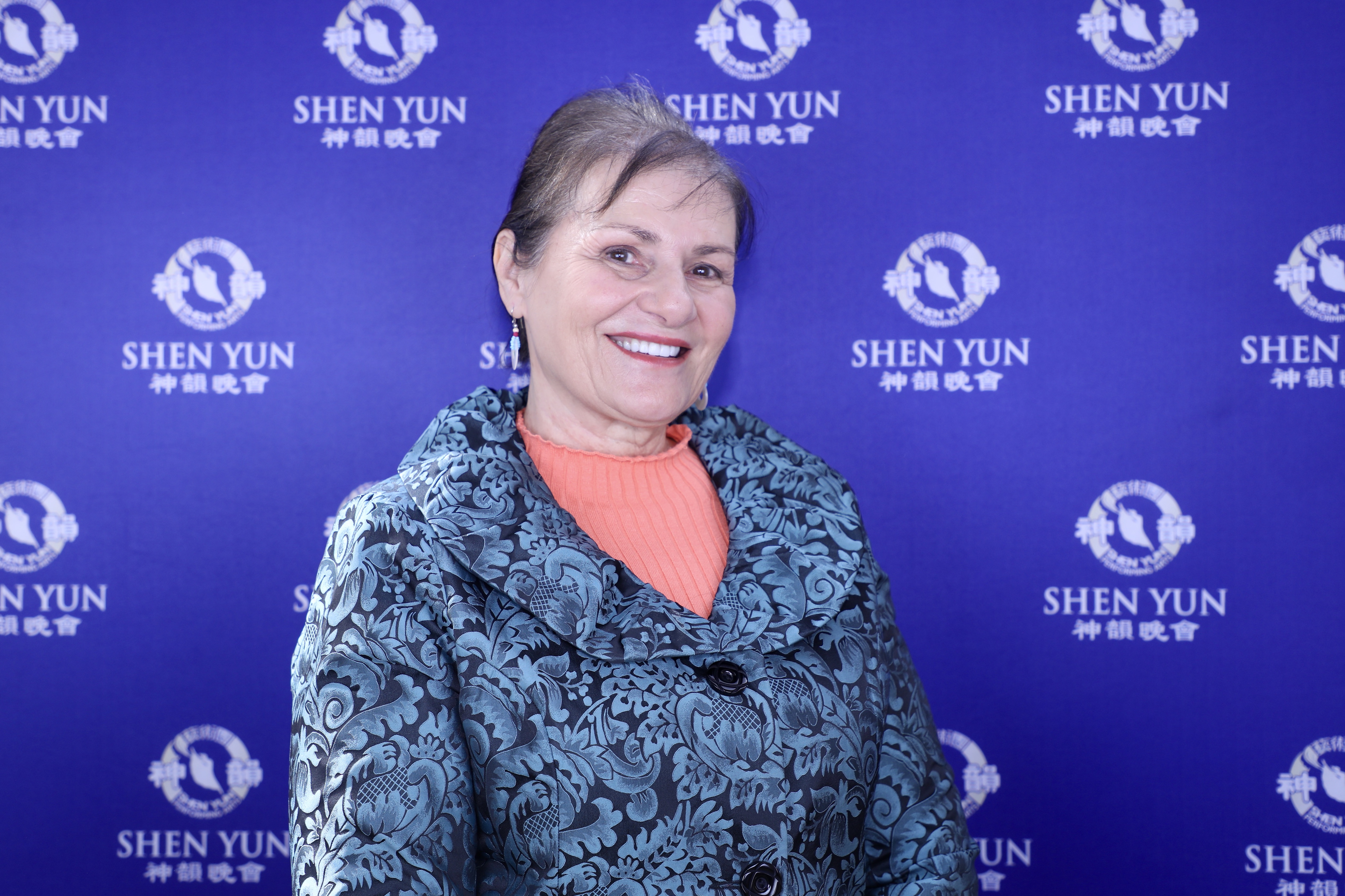 Polish Soprano Says Shen Yun's Message is Loving and Peaceful - Vimarsana News