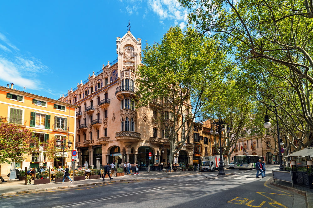 Palma,,Spain,-,April,11,,2019:,People,Walking,On,The