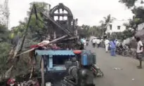 11 Die When Truck Hits Power Line at Hindu Festival in India