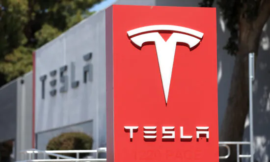 US Agency Asks Tesla for Information on Canadian Fire Incident