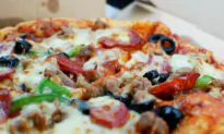 How to Keep Pizza Crust Crispy When Reheating