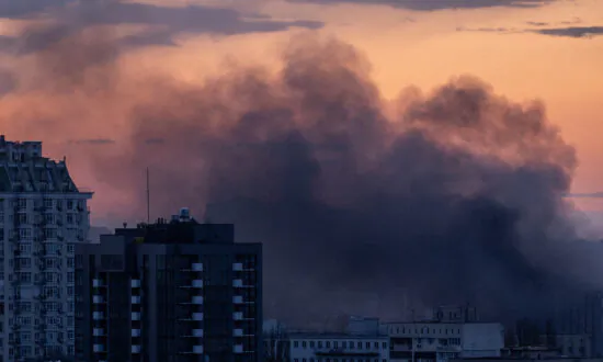 Blasts Hit Kyiv While UN Chief Visits, Ukraine Blames Russian Missiles