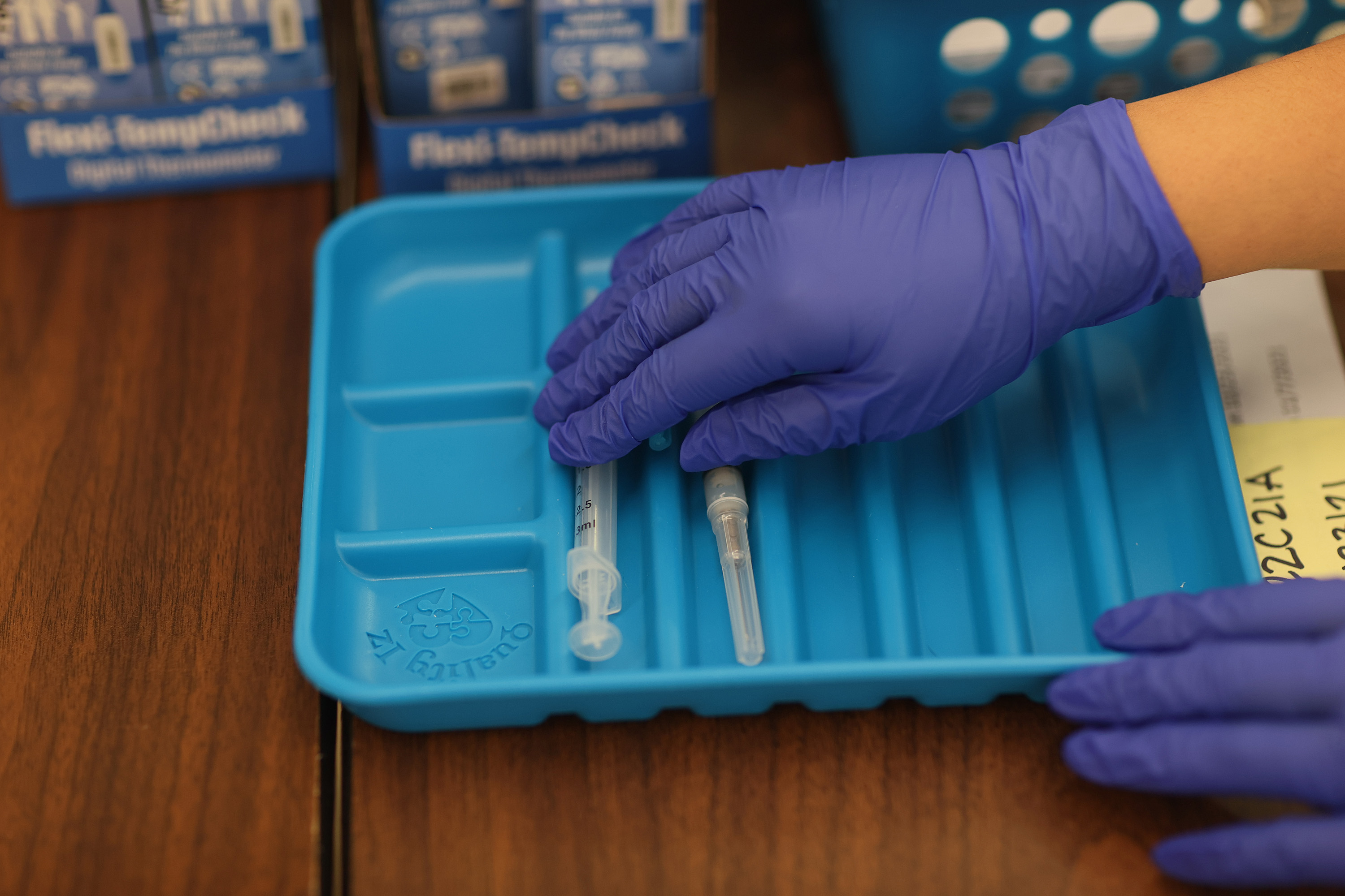 COVID-19 Vaccine Effectiveness Plunges Against Omicron: CDC Data - Vimarsana News