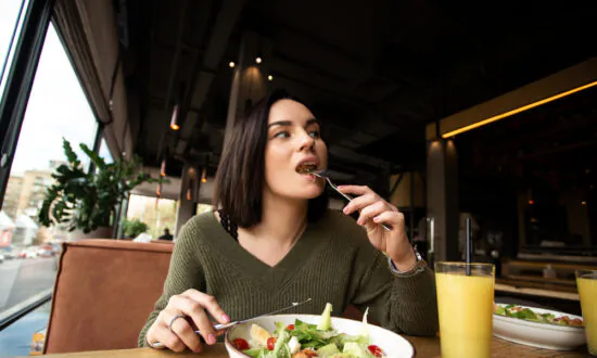 5 Powerful Reasons to Eat Slower