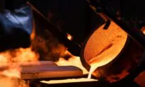 Gold Gains Over 1 Percent, but Set for Monthly Decline