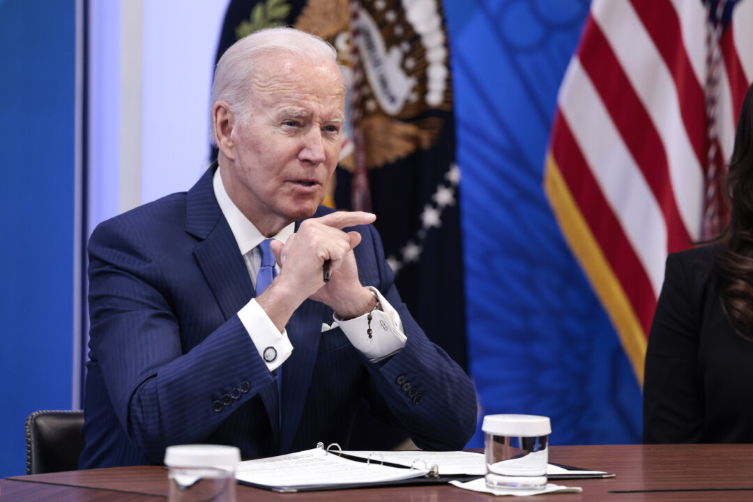 Biden Issues Emergency Waiver for E15 Gasoline to Boost US Fuel Supply