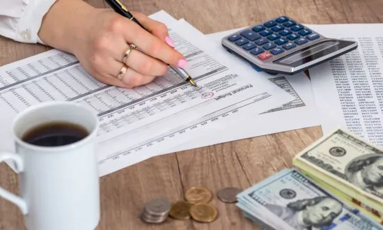 Become a Budget Master with These 6 Tools