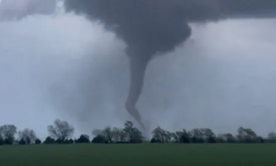 Tornado Rips Through Kansas; 3 Students Killed in Crash