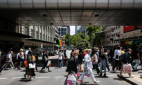 Australian Boxing Day Shoppers Ready to Smash Records