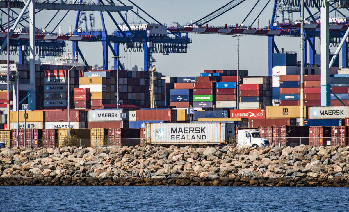 Vessels wait to offload containers into the Port of Los Angeles, Calif., on Oct. 27, 2021. (John Fredricks/The Epoch Times)