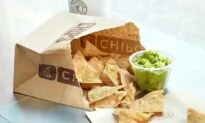 Copycat Chipotle Guacamole
