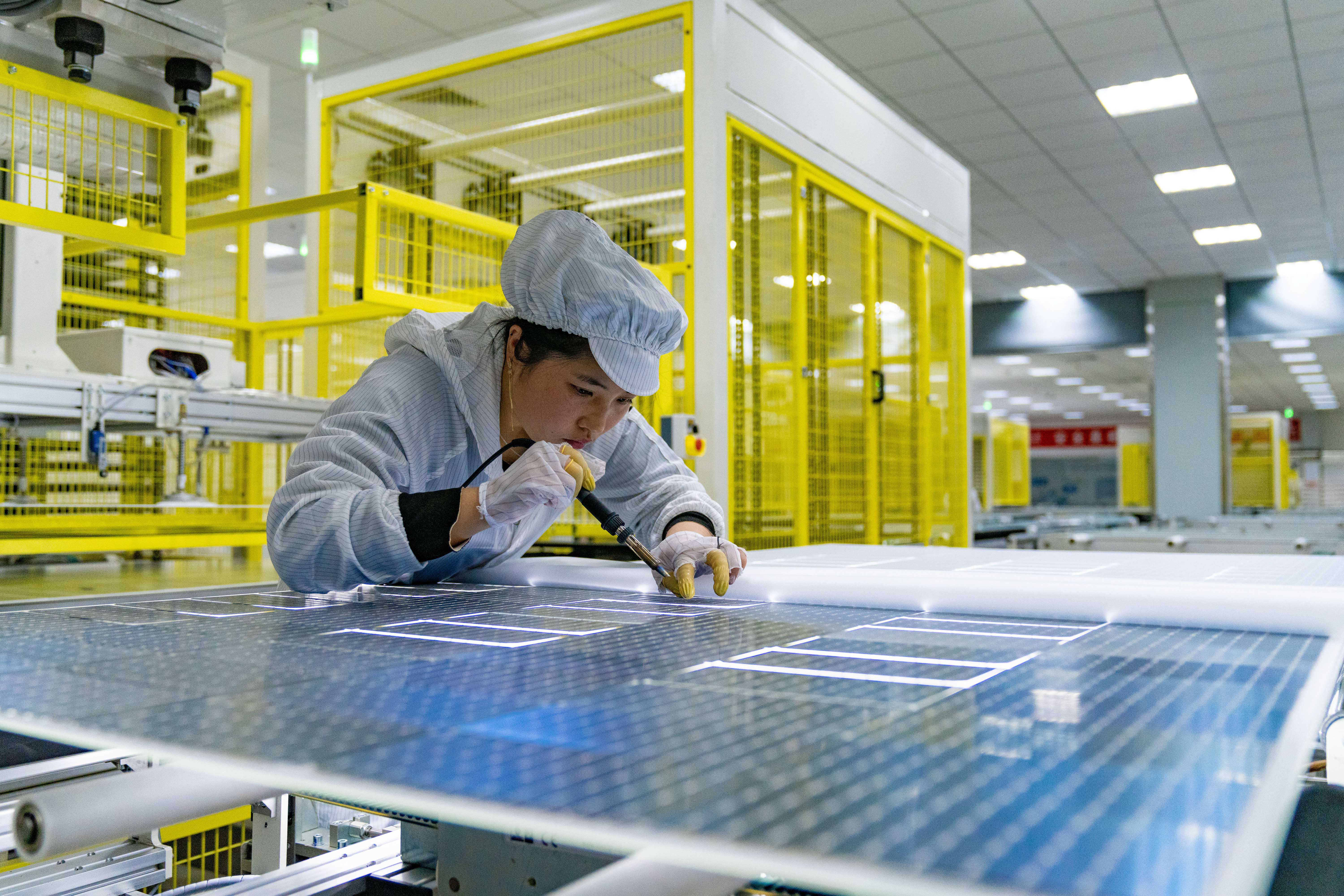 Senators Seek to Reverse Biden's Tariff Waivers on Chinese Solar Panels - Vimarsana News