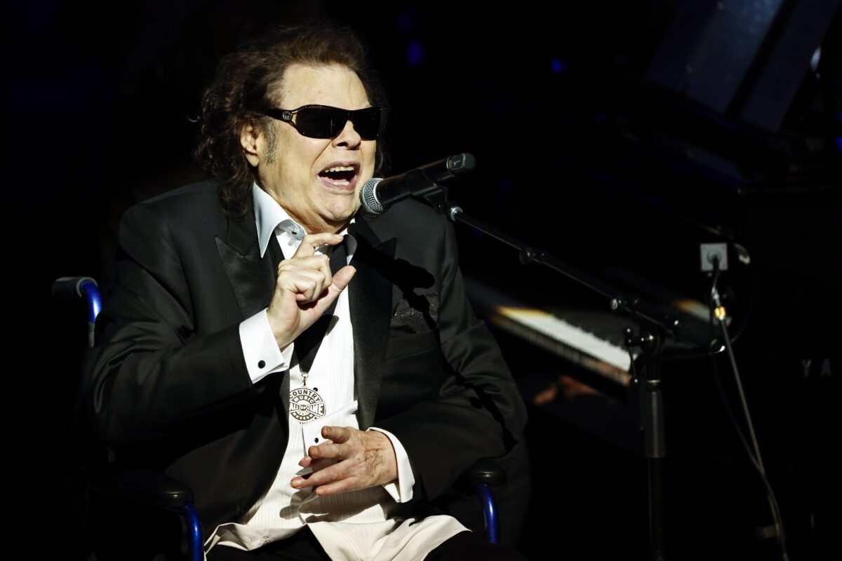 Ronnie Milsap 