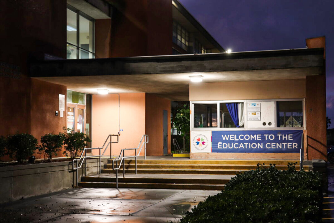 San Diego Parents Sue School District Second Time Over School Vaccine Mandate