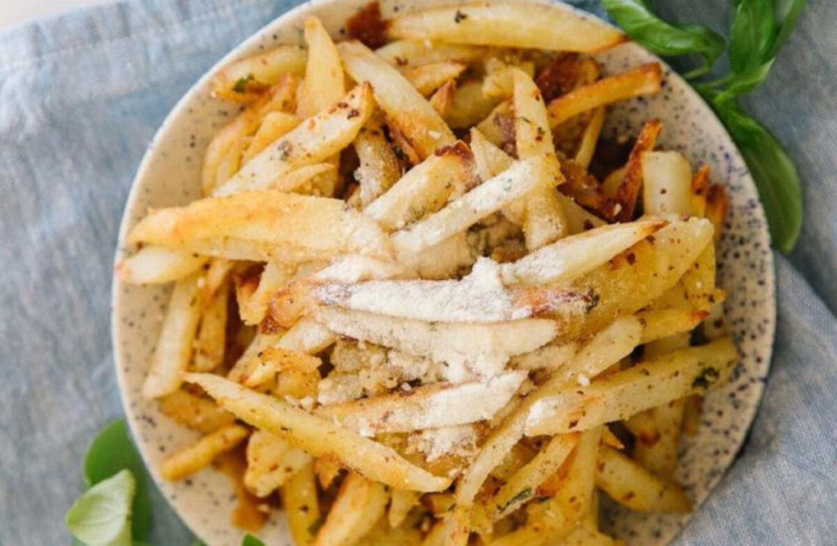 Oven Baked Homemade French Fries. (Photo courtesy of Happy Money Saver)