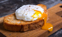 How to Poach an Egg Perfectly Every Time