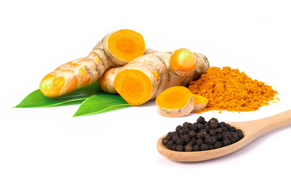 Like the best of teams, adding turmeric and pepper to your daily diet can have wonderful health benefits for you. (Shutterstock)