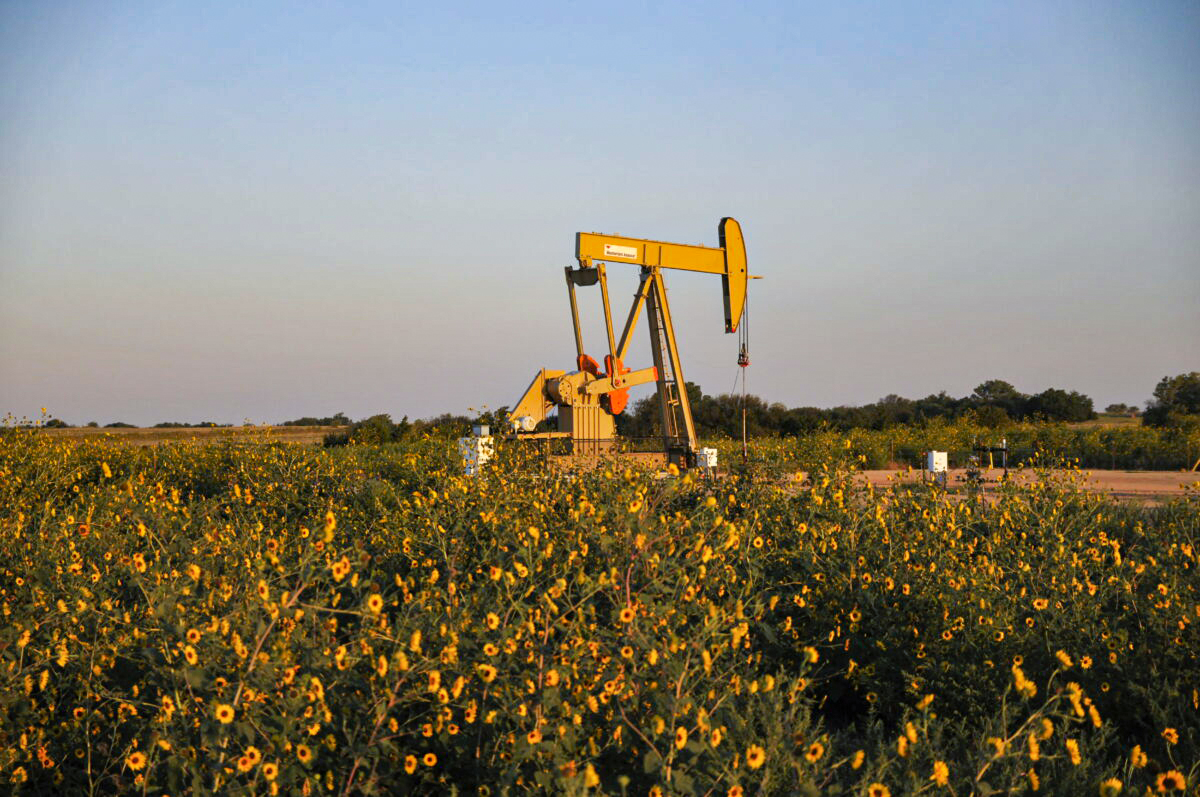 US Shale Companies Top Wall Street Estimates, Focus on Returns - Vimarsana News