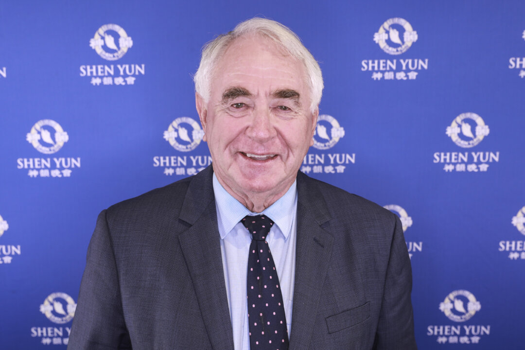 Toowoomba Regional Council Mayor Paul Antonio saw Shen Yun Performing Arts at the Empire Theatre in Toowoomba, Australia, on May 3, 2022. (NTD)