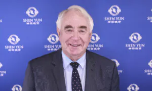 Mayor of Toowoomba Applauds Shen Yun: ‘We Are So Proud to Have You Here’